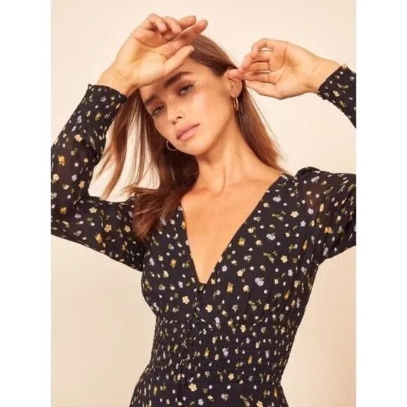 Reformation Alani Posie Mini Dress Black Ditsy Floral Smocked V Neck Size 12 - Picture 2 of 11
